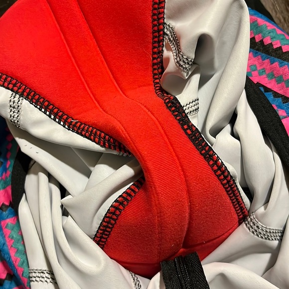 ππ²β’ ππ
π Betty Designs x BADDIE VIBESππ
π - Picture 12 of 16